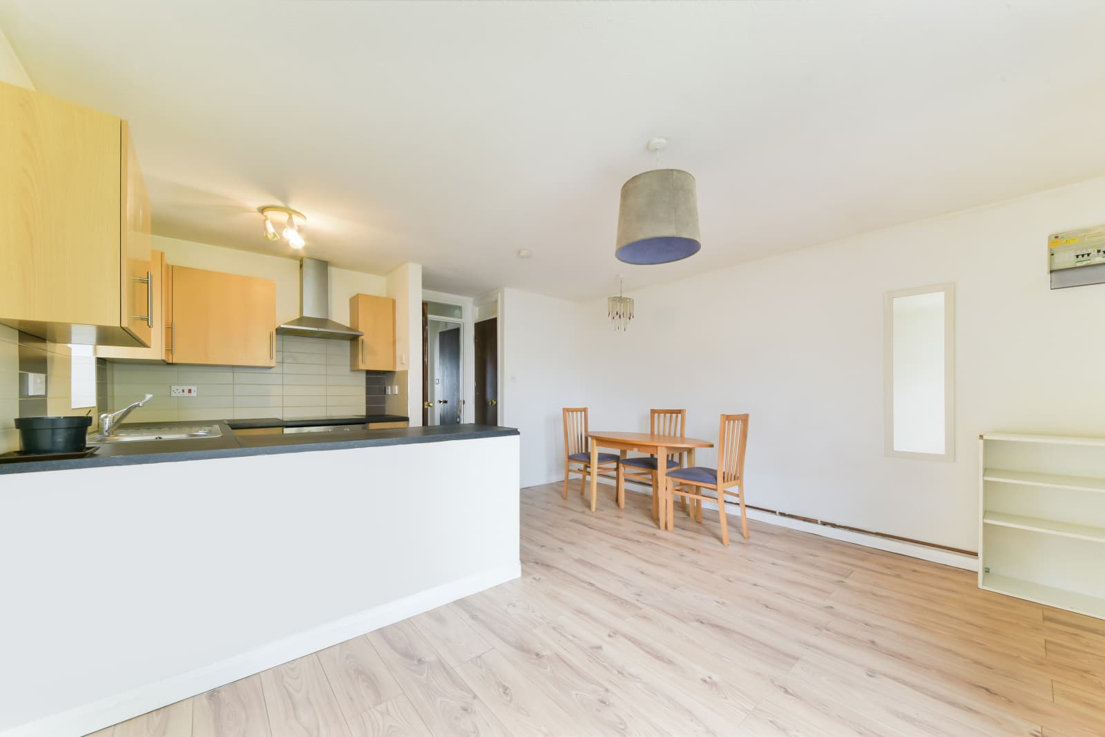 Thorburn Way, Colliers Wood, SW19 - Image 4