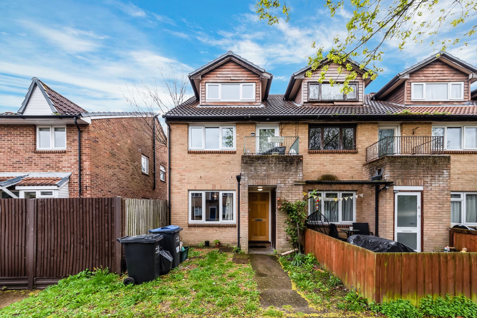 Thorburn Way, Colliers Wood, SW19 - Image 1