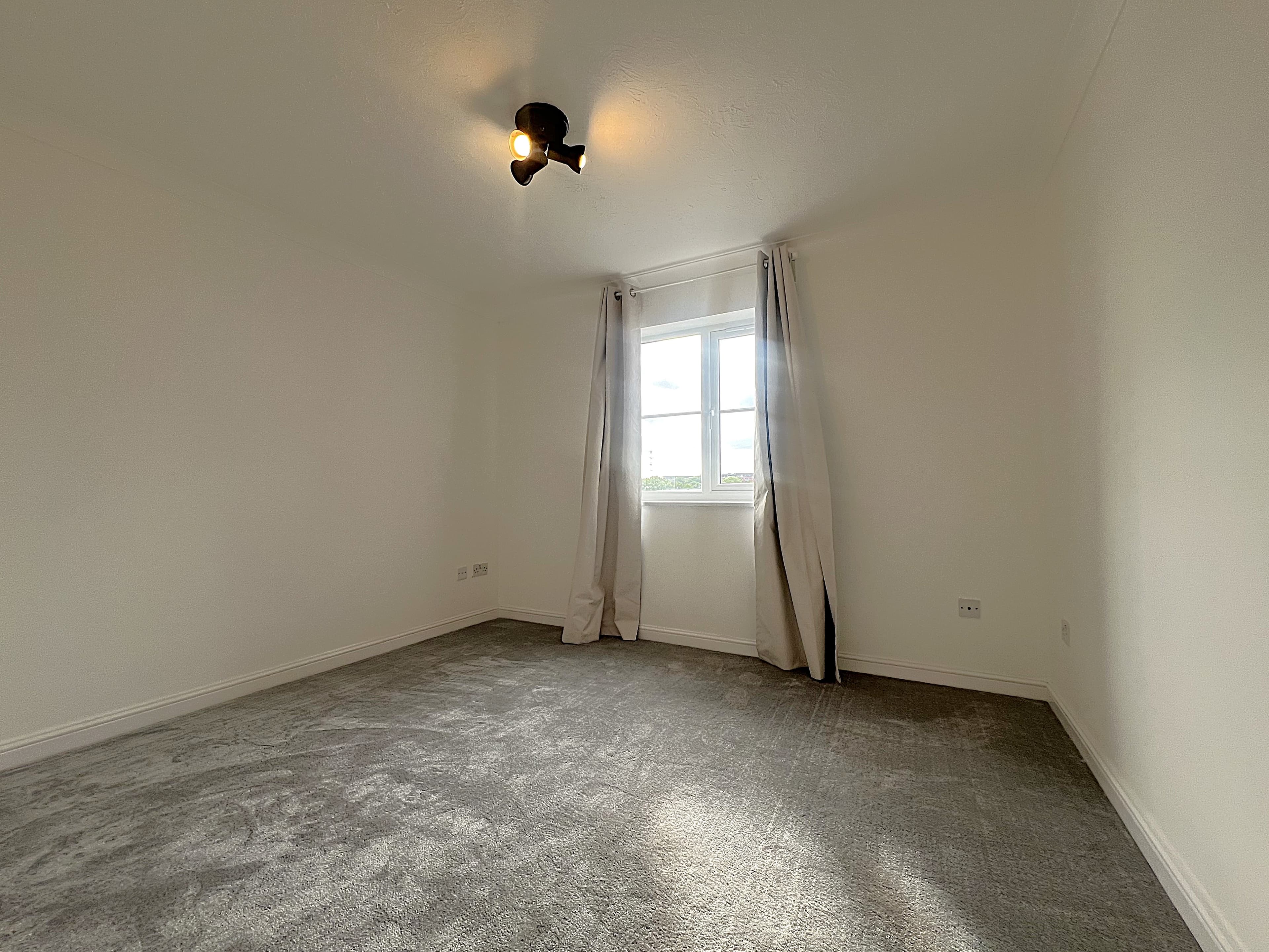 Hartfield Crescent, SW19 - Image 5