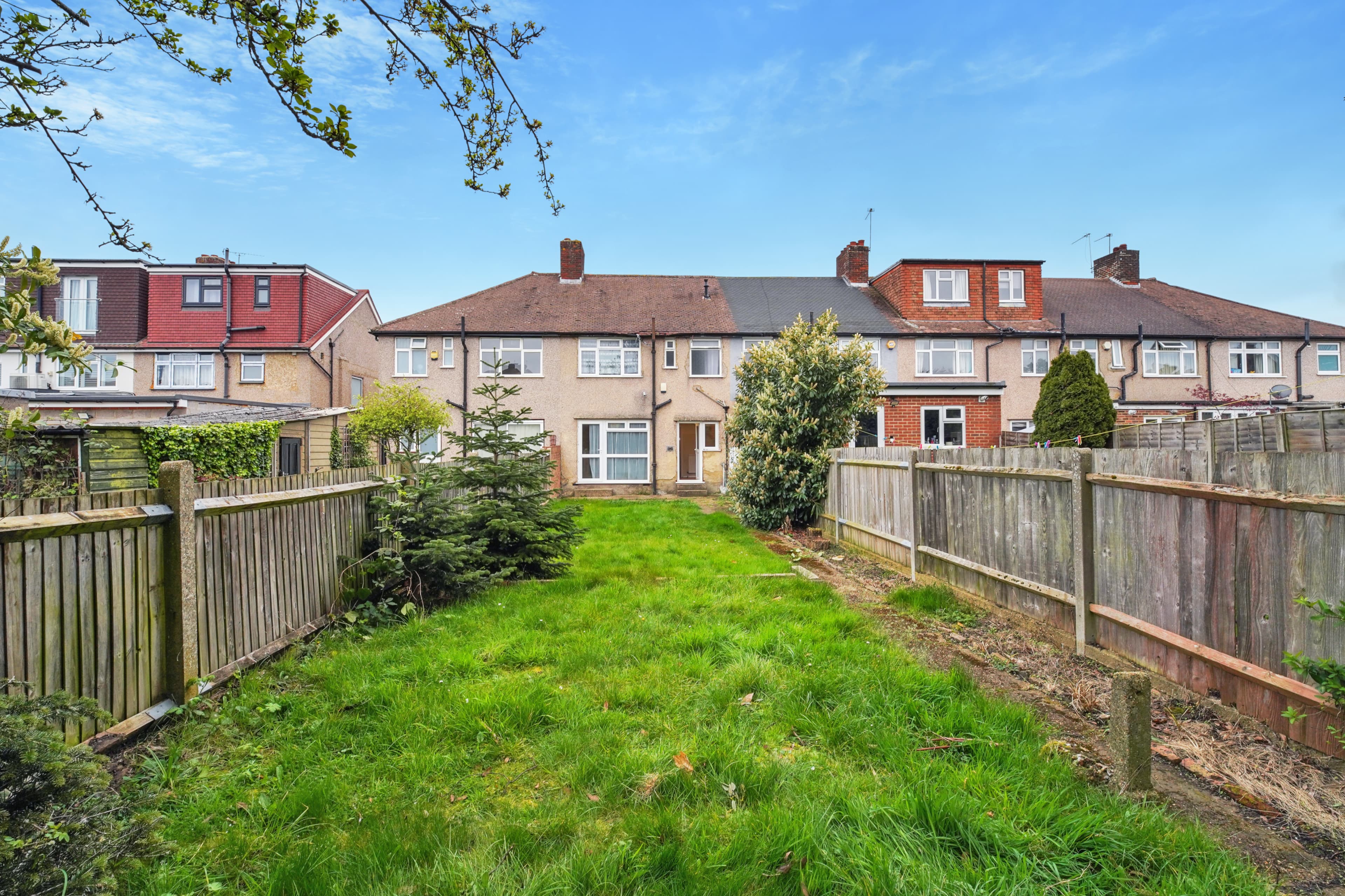 Queen Mary Avenue, Morden, London, SM4 4JR - Image 11