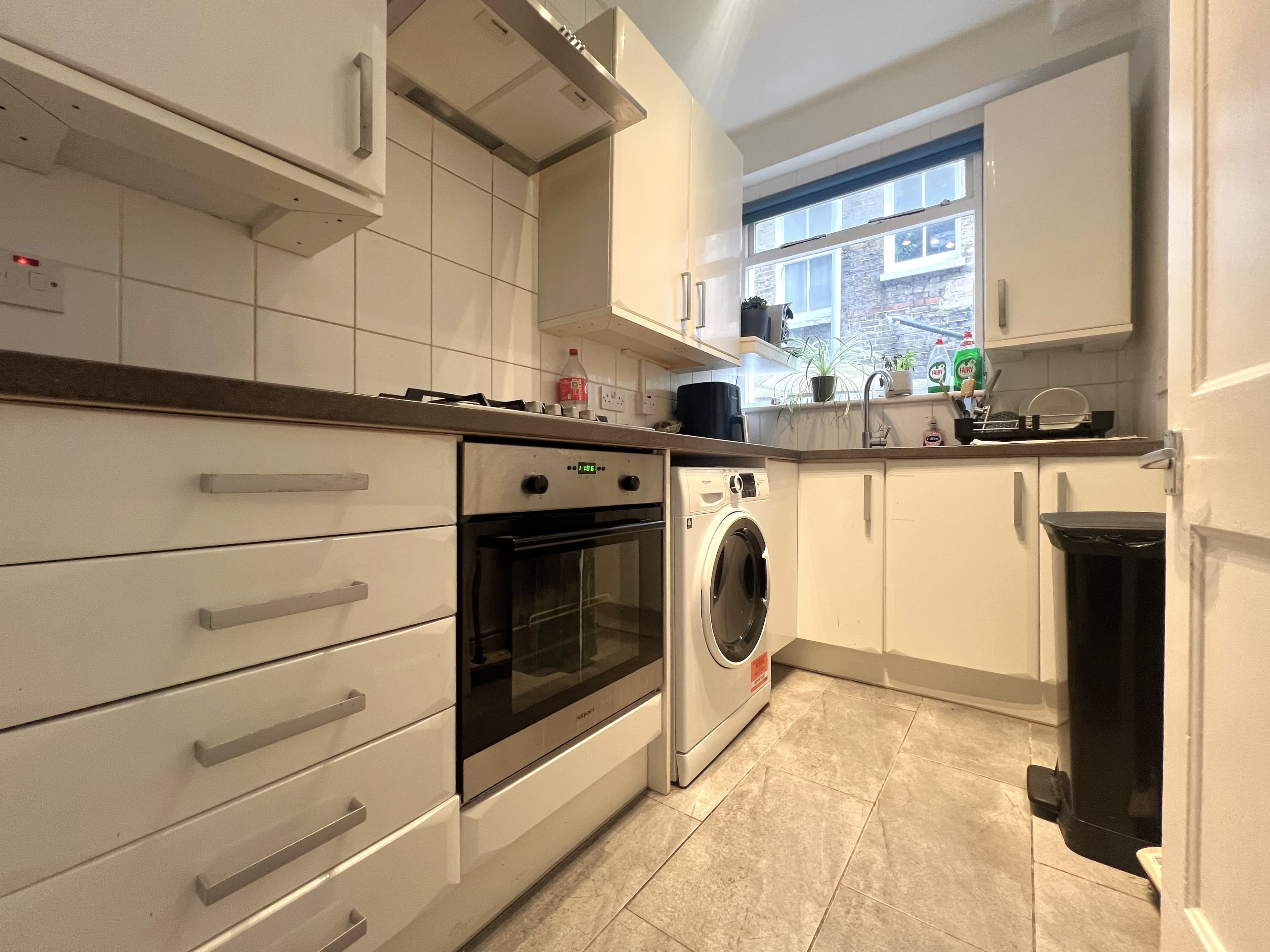 Latchmere Road, Clapham, London, SW11 2LA - Image 8