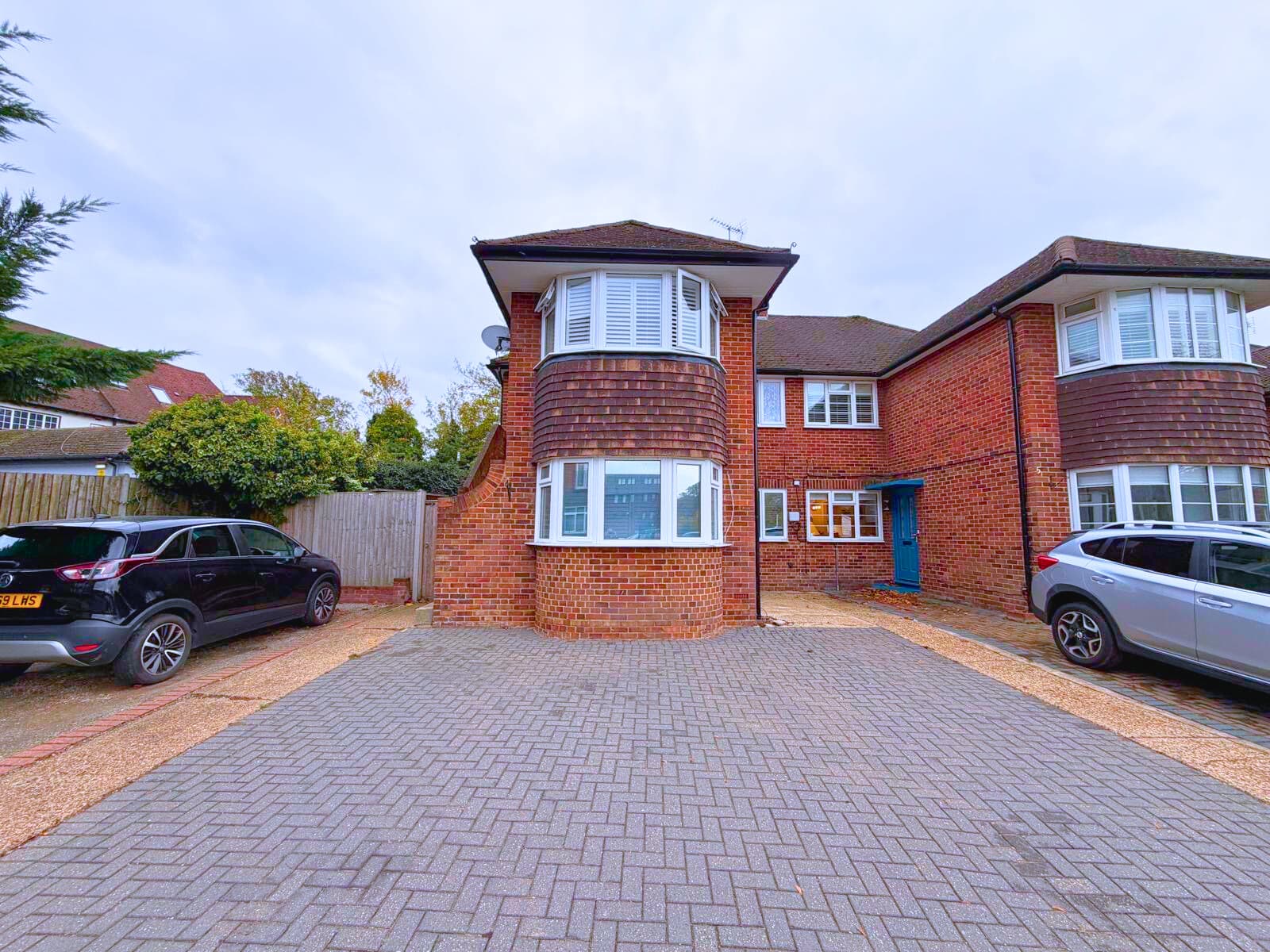 Kingsway Road, Cheam, SM3