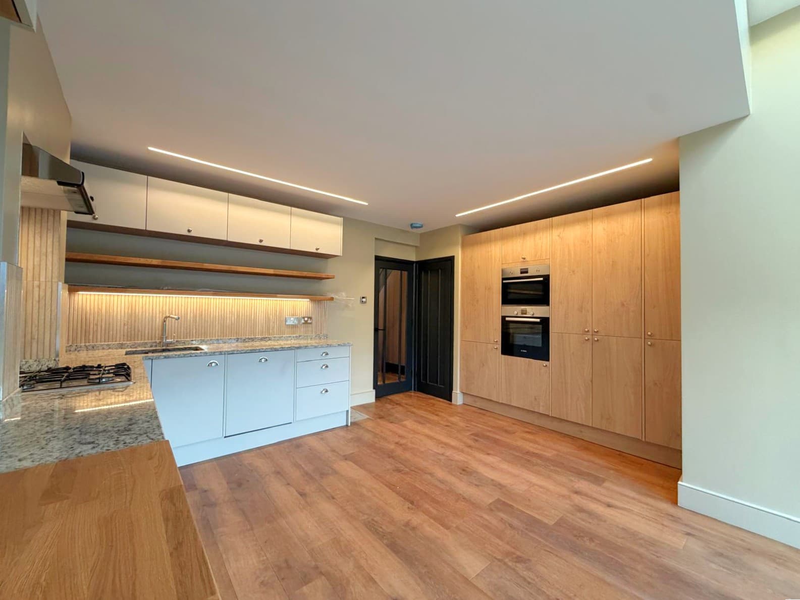 Victory Road, Wimbledon, London, SW19 1HW - Image 3