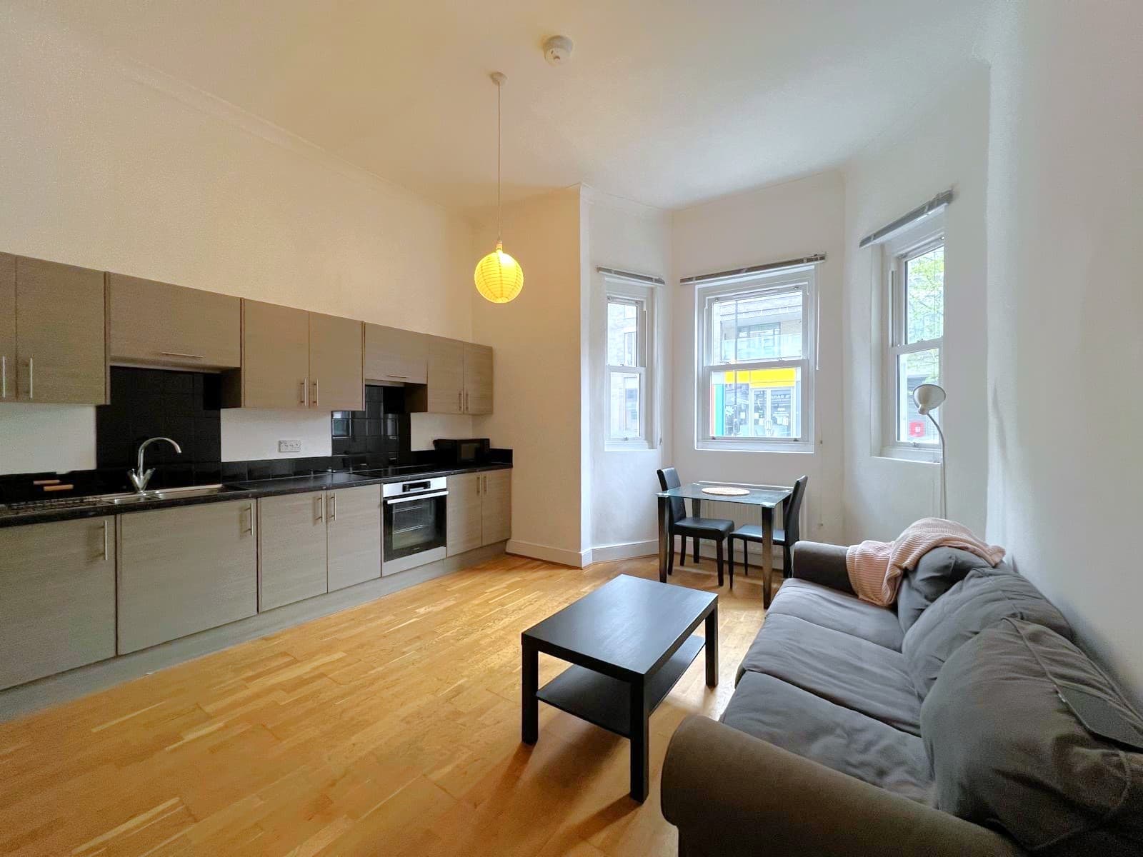 Camberwell Road, London - Image 2