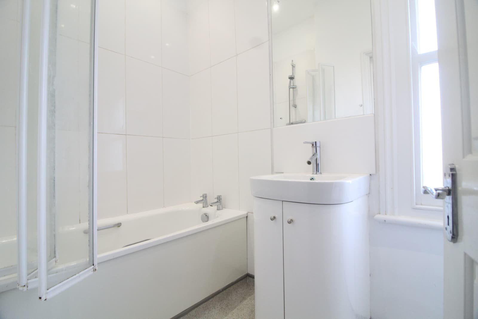 Ferndale Road, Clapham, SW4 - Image 7