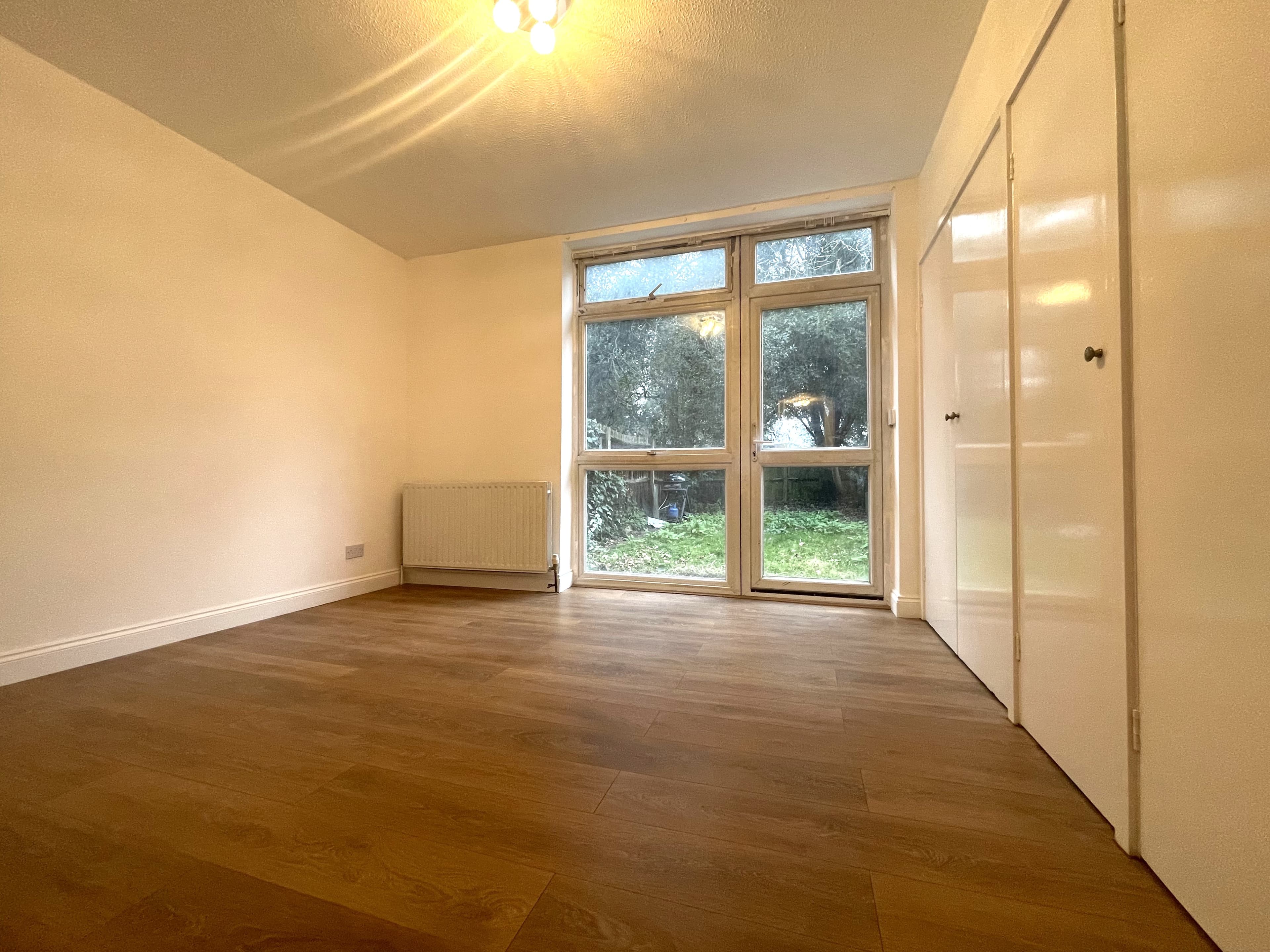 Levana Close, Wimbledon, London - Image 4