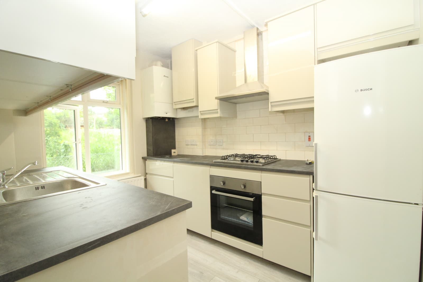 Pitt Crescent, Wimbledon, SW19 - Image 2