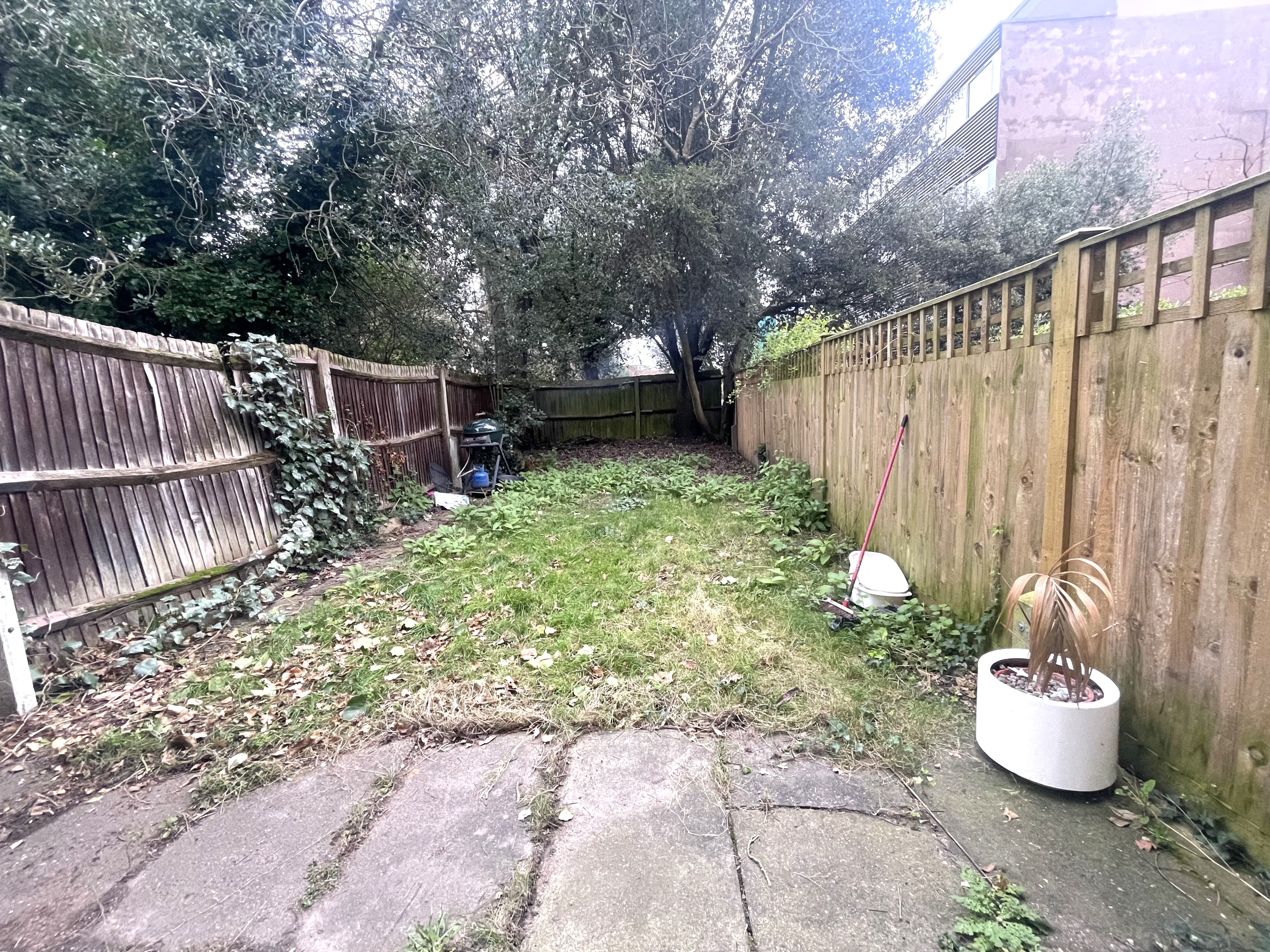 Levana Close, Wimbledon, London - Image 9