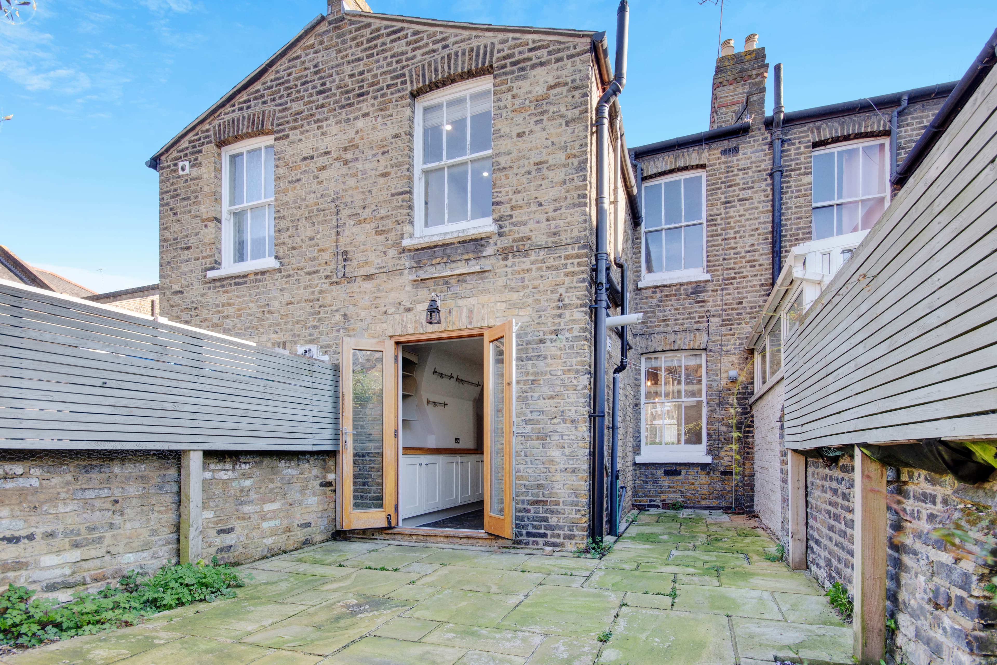Elsley Road, SW11 - Image 14