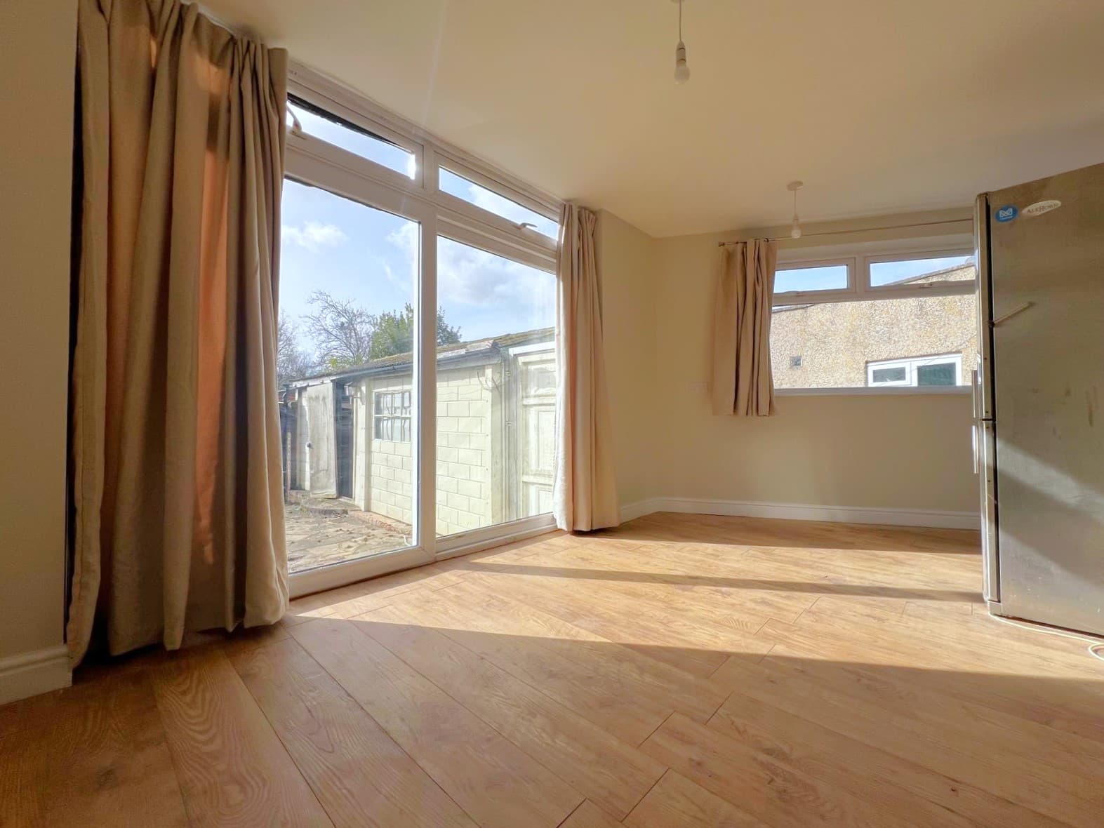 Allgood Close, Morden, SM4 - Image 5