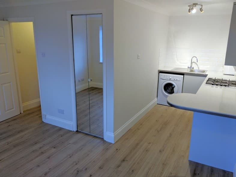 Heron Court, Mitcham, CR4 - Image 4