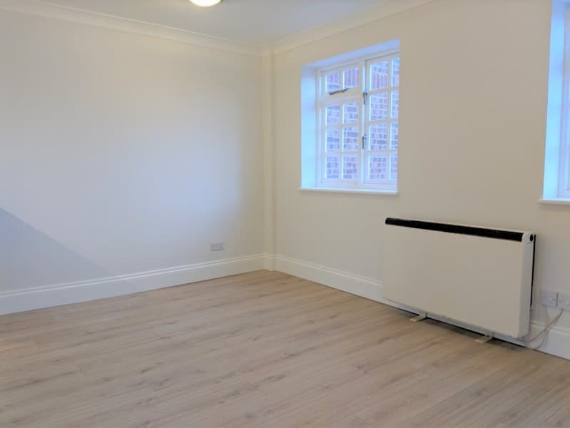 Heron Court, Mitcham, CR4 - Image 5