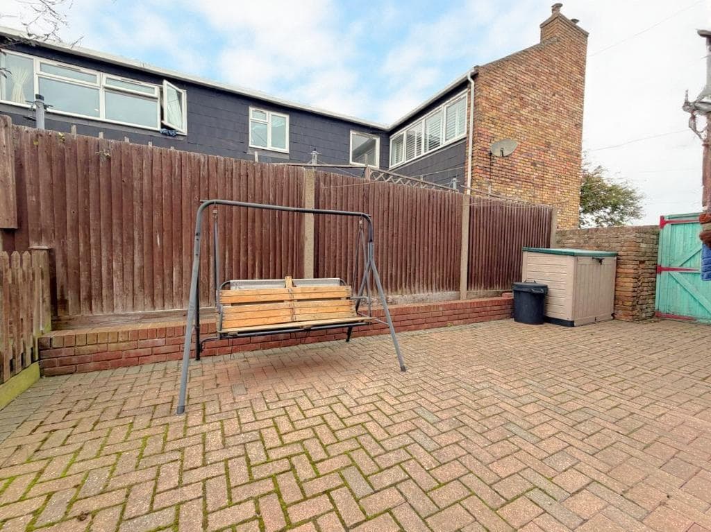 Leyton Road, SW19 - Image 6